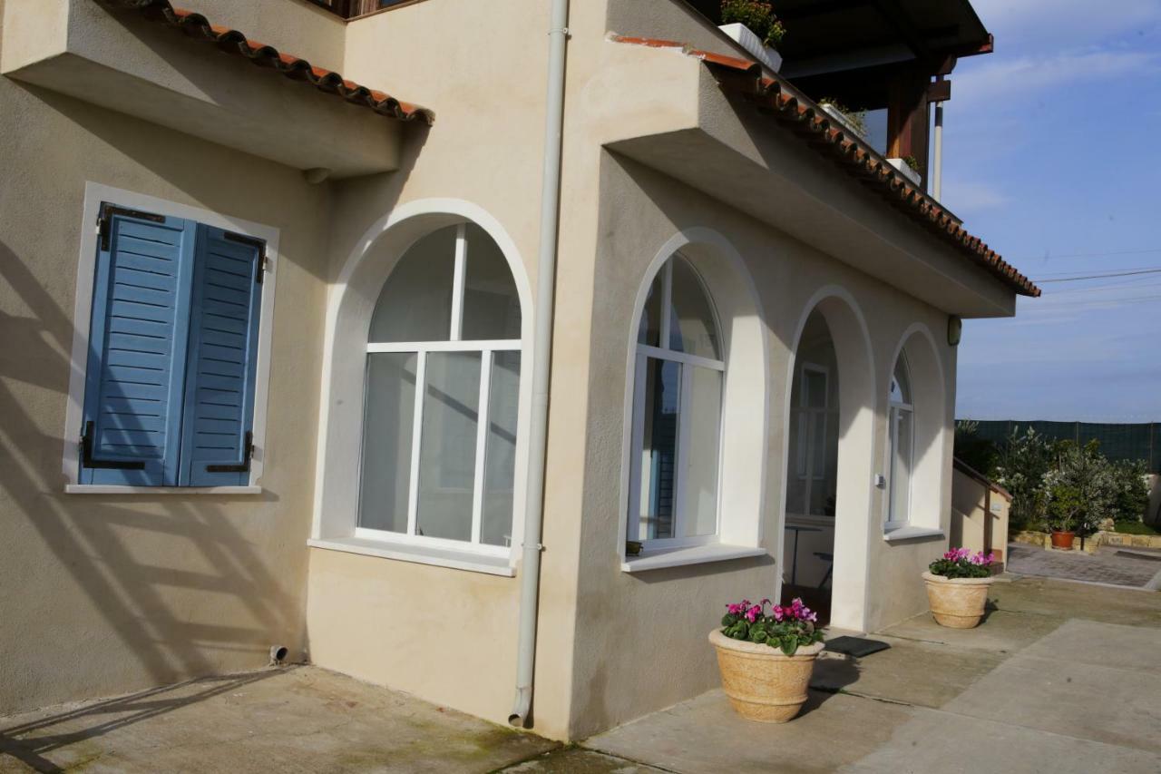 Avion B&B Elmas Exterior foto